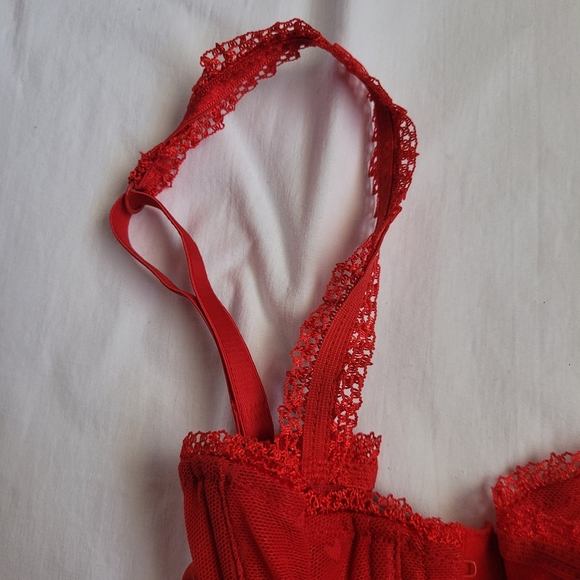 ETAM RED CORSET BUSTIER MERRY WIDOW LINGERE, SIZE 32B, NEW - Picture 2 of 10